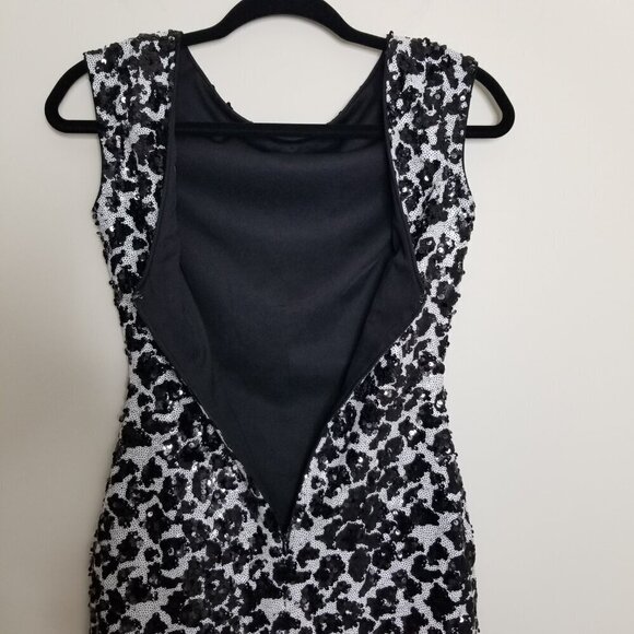 Guess Women Size 2 Fully Sequined Mini Dress Coquette Holiday Party Sparkle HOCO - Picture 6 of 12